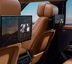 11.4 Rear Seats
  Entertainment