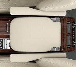 Front centre console
  refrigerator compartment