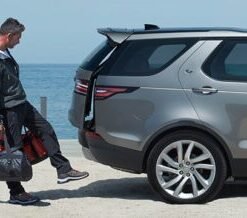 Powered gesture
  tailgate